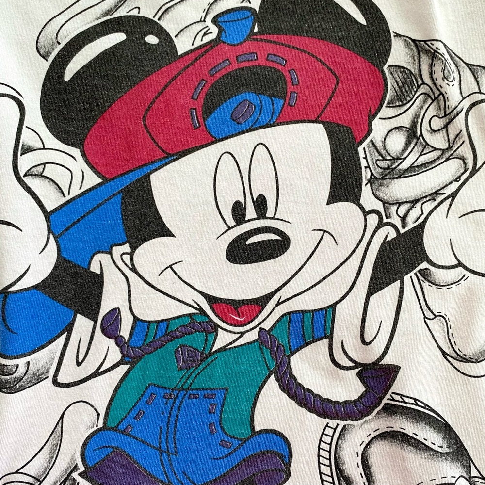 Vintage 1990’s Disney Mickey Mouse graphic t-shirt. 🤍 - Picture 7 of 8
